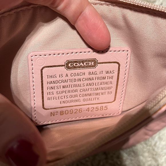 Coach pink messenger crossbody bag - Picture 4 of 4